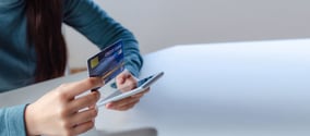 credit card on mobile-1
